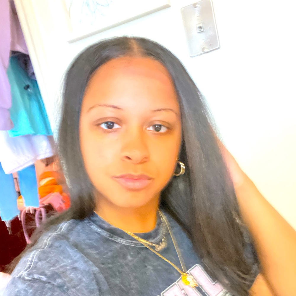 Meet your Posher, Sade